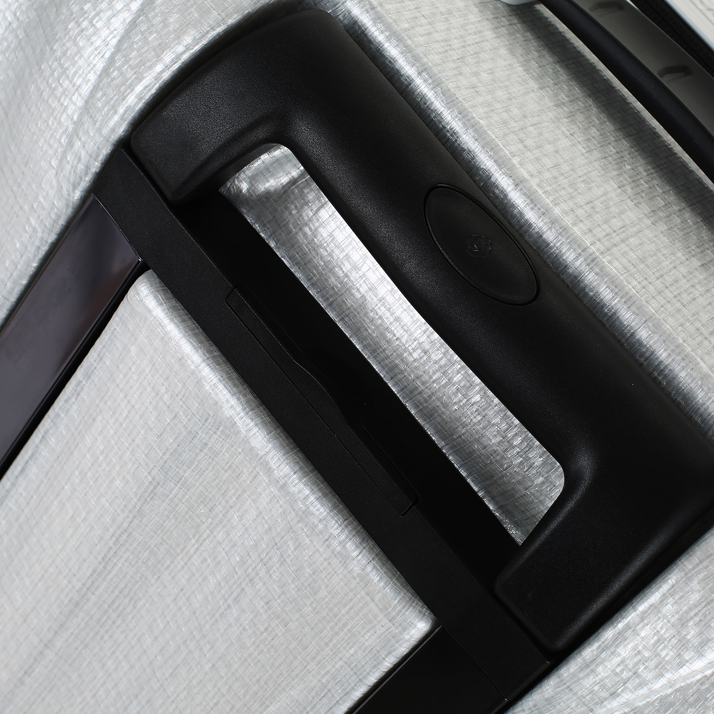 Чемодан средний M из материала Curv с кодовым замком Samsonite C-Lite