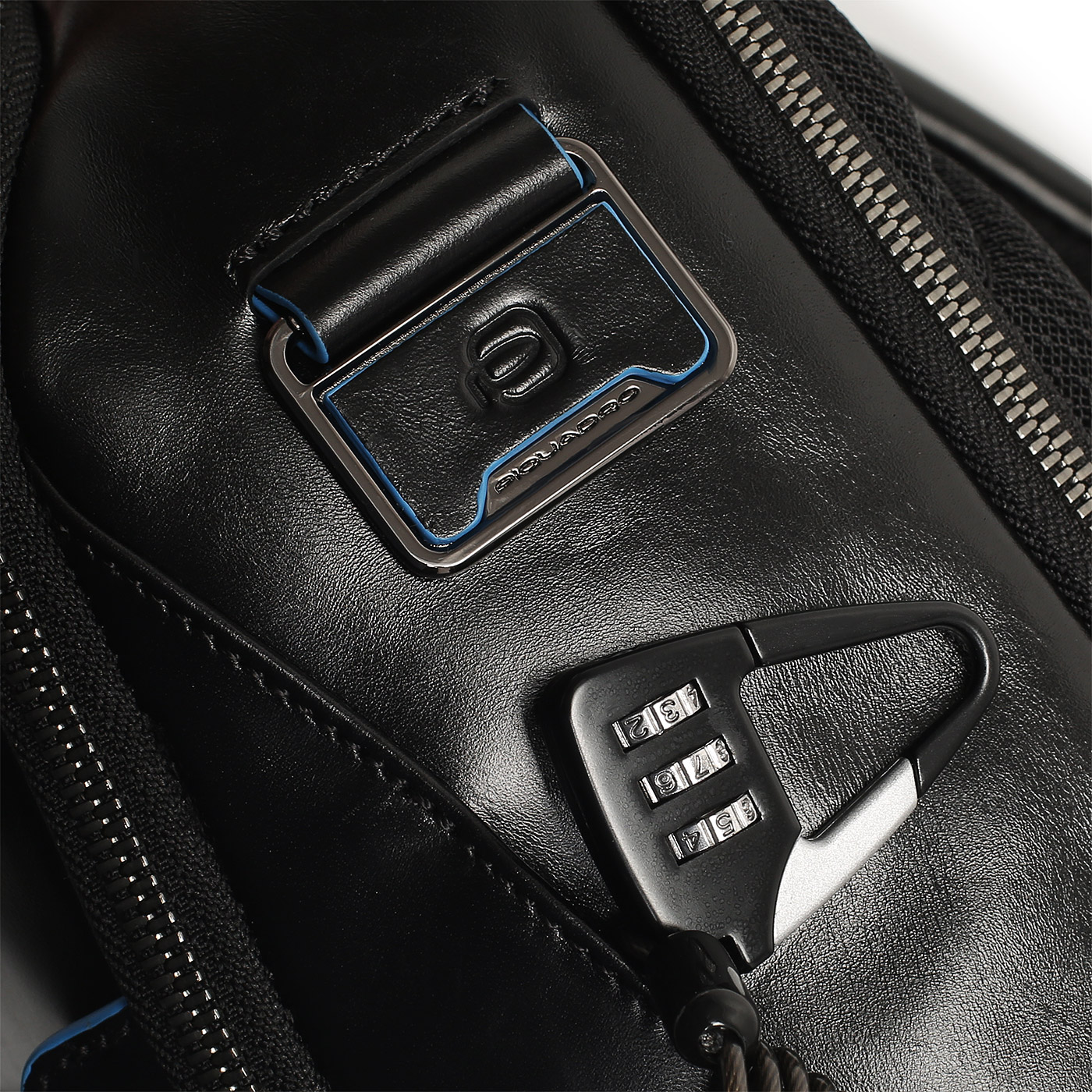 Кожаный рюкзак Piquadro Blue square