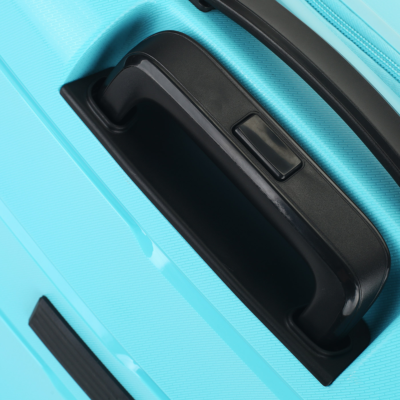 Чемодан маленький S из полипропилена с кодовым замком Stevens Soho 2.0