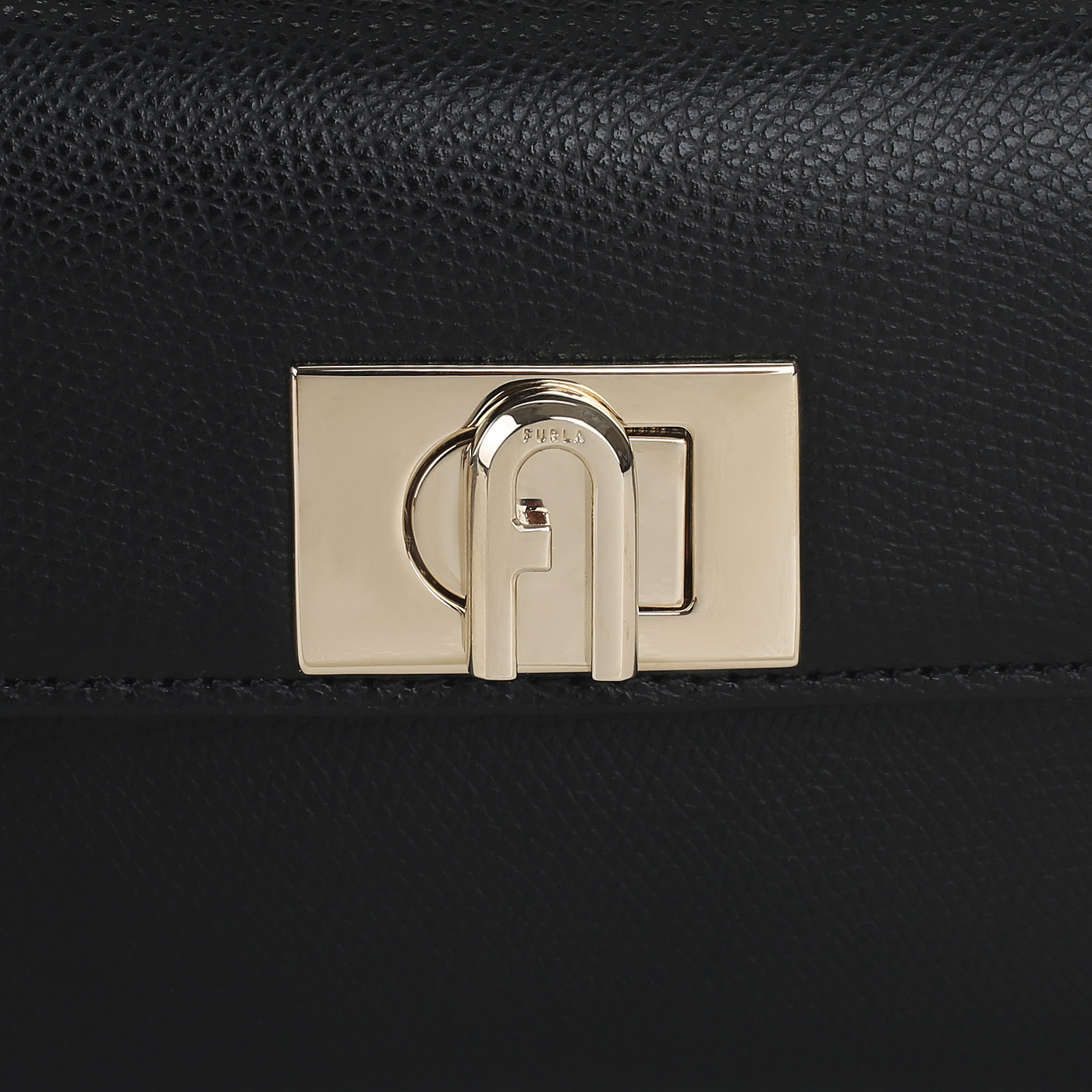 Кожаная сумка с цепочкой Furla 1927