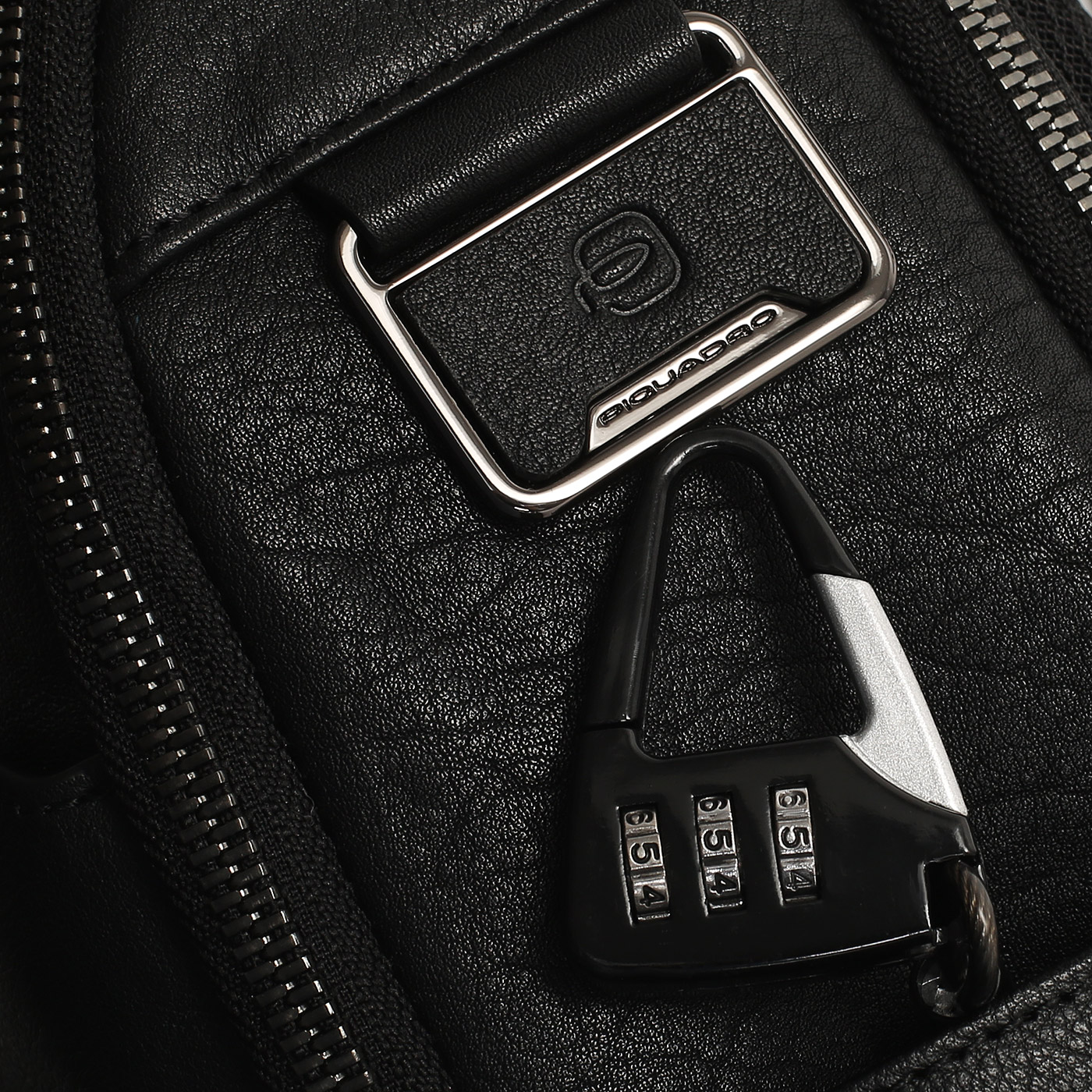 Кожаный рюкзак Piquadro Black square