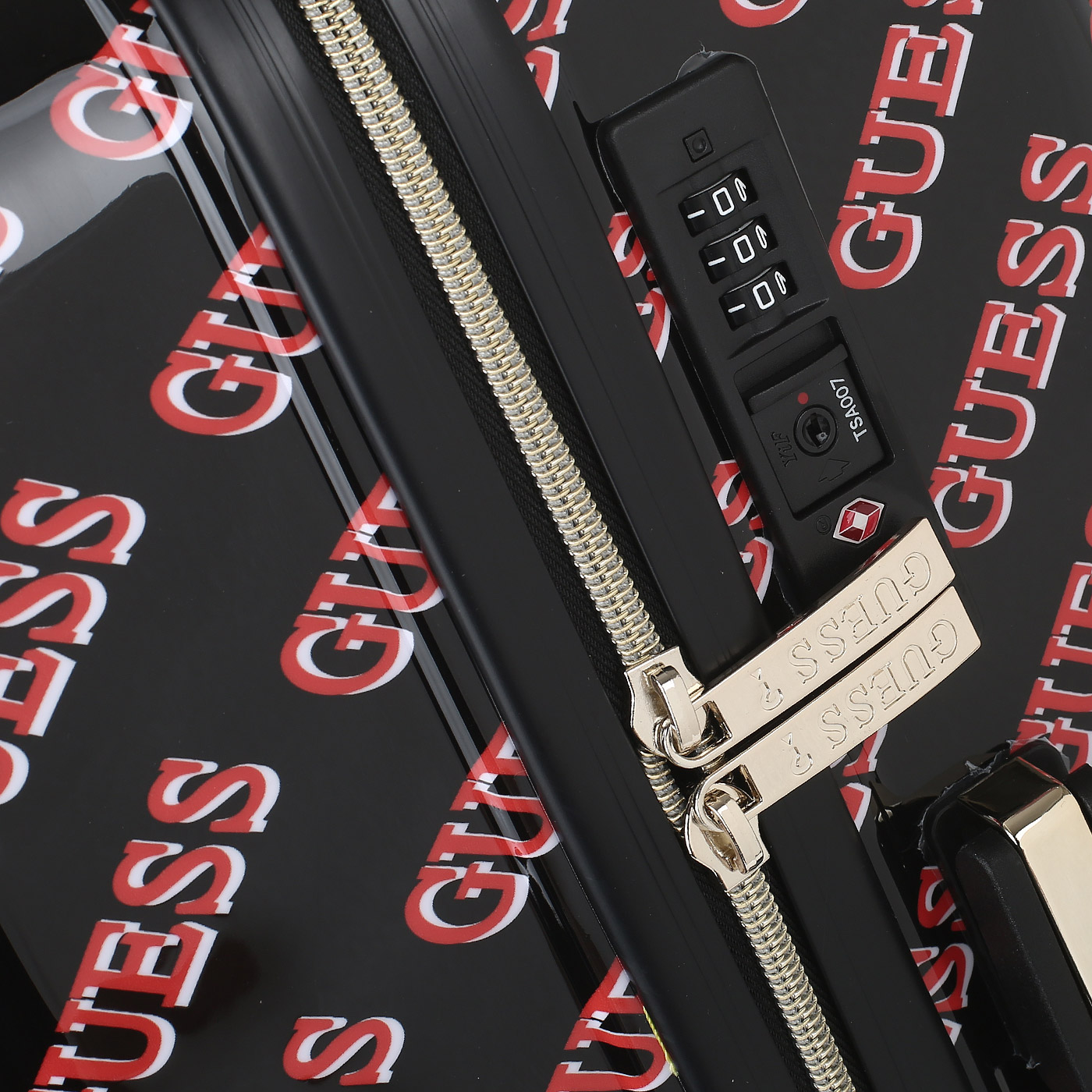 Чемодан средний M из ABS-пластика с кодовым замком Guess Haidee