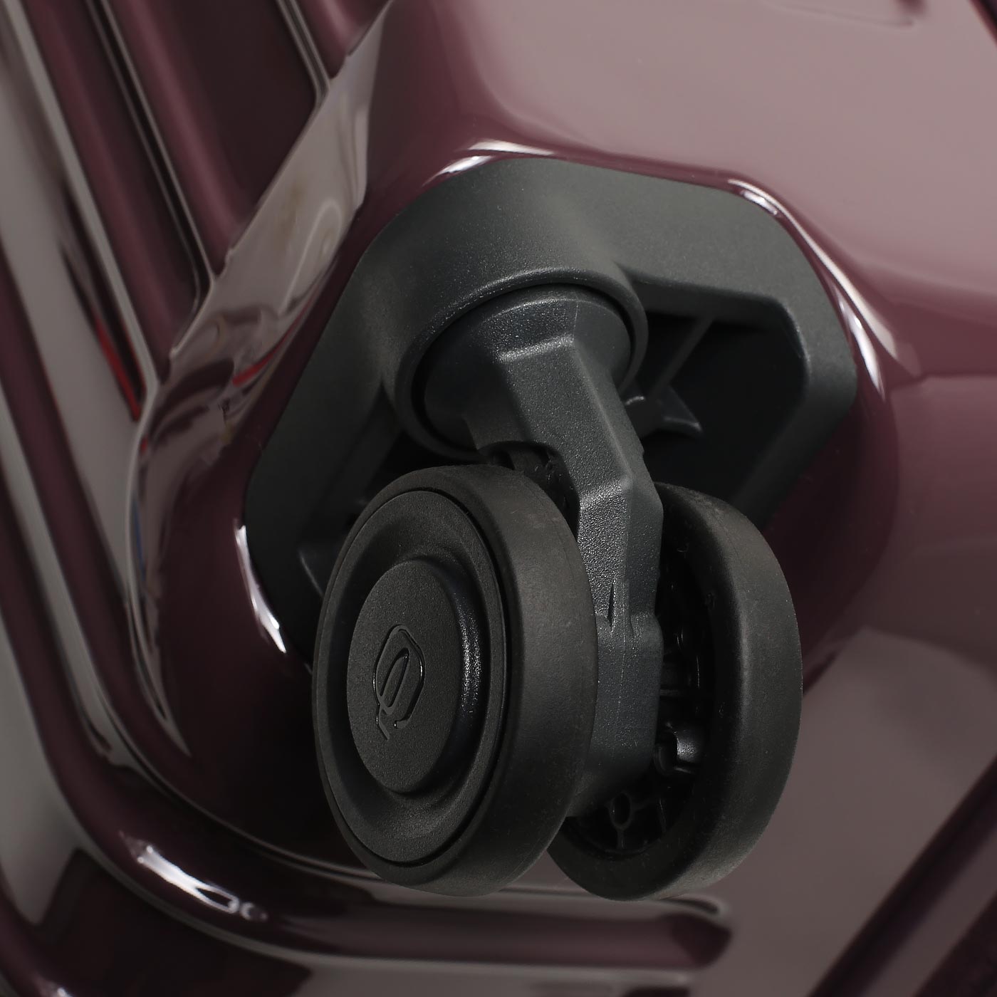 Чемодан большой L из поликарбоната Piquadro PQ Light