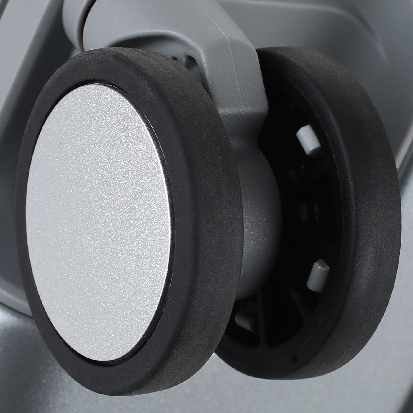 Чемодан на колесах Echolac Shogun