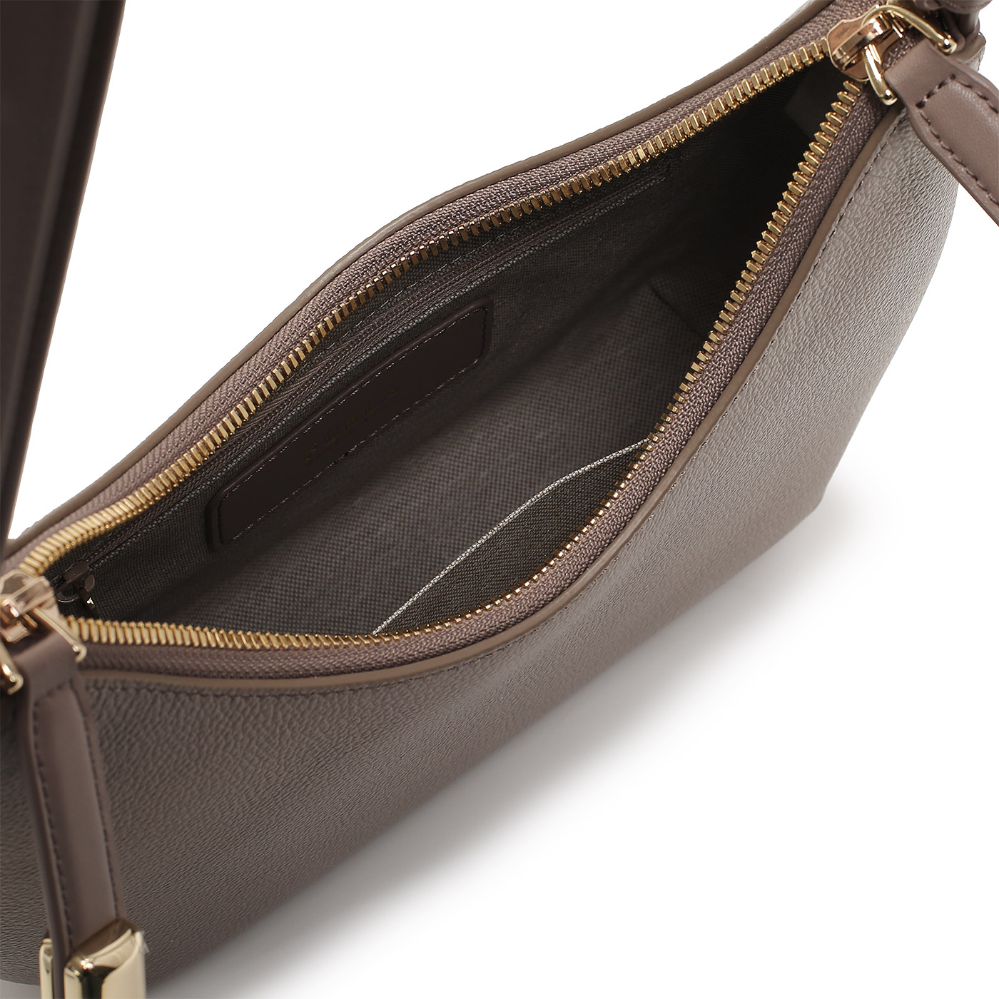 Кожаная сумка Furla Goccia