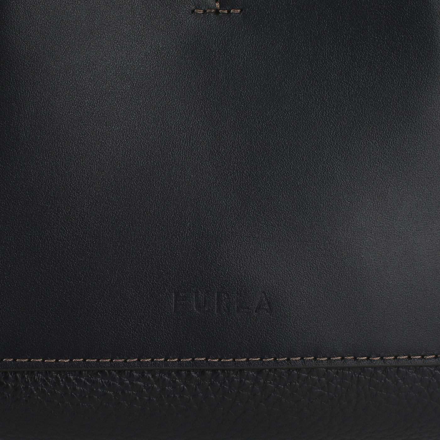 Кожаная сумка Furla Gilda