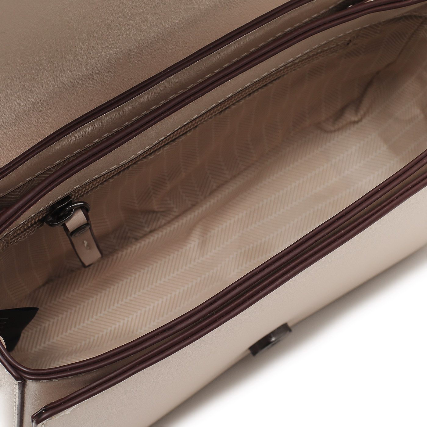 Сумка с ручкой Bugatti Zita