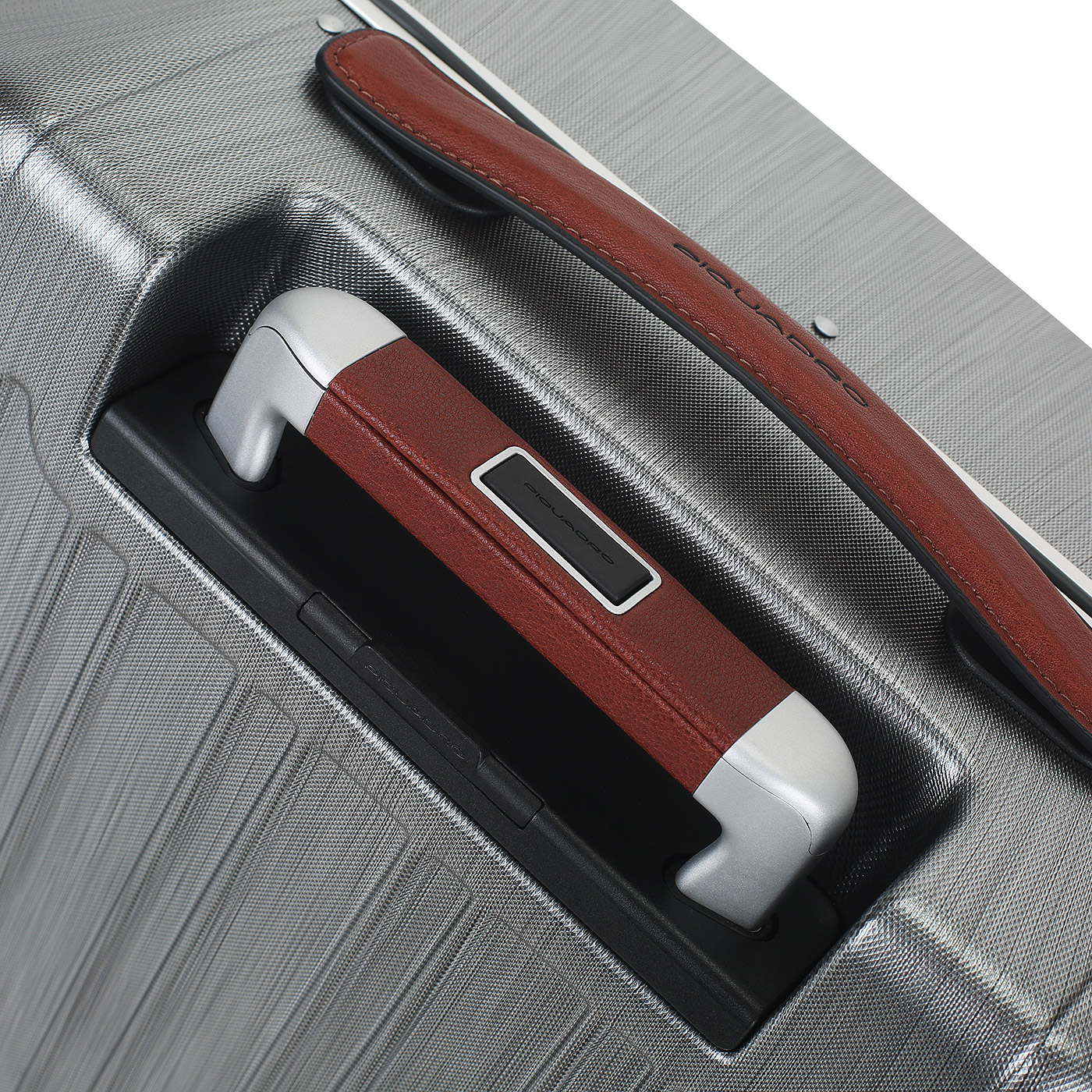 Чемодан для ручной клади из поликарбоната Piquadro PQ-LM