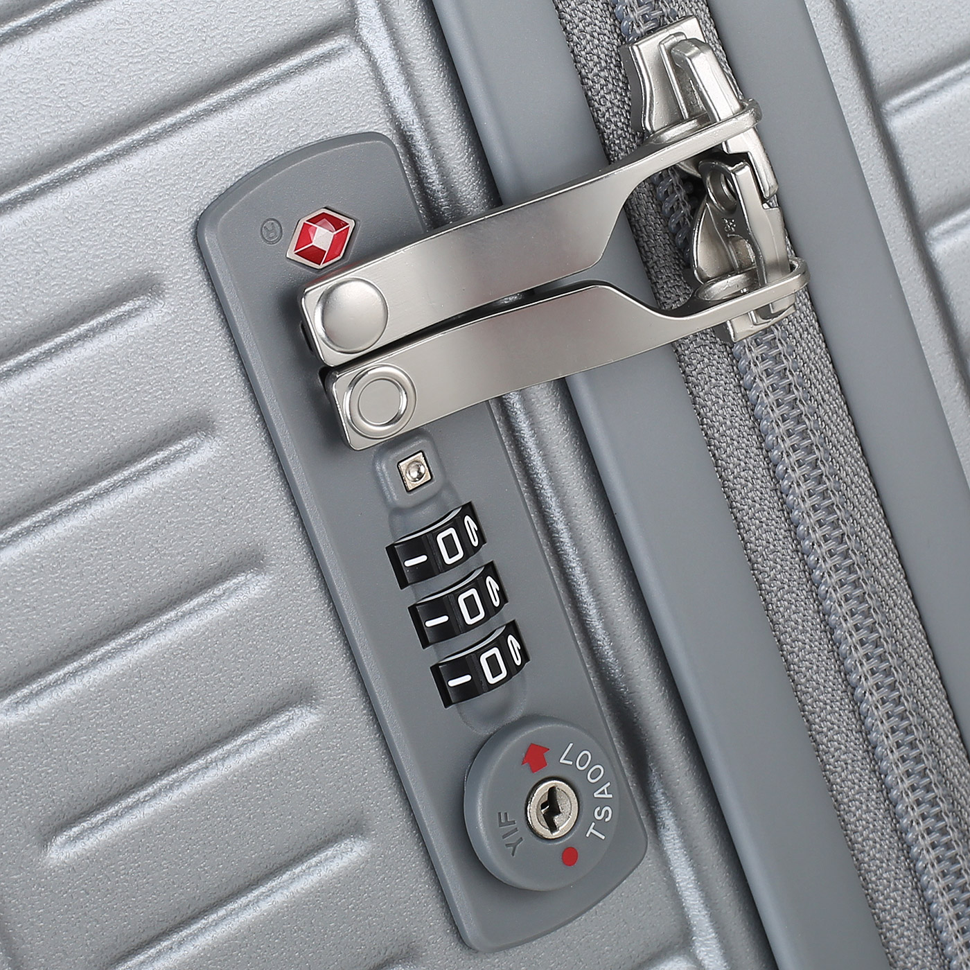 Чемодан на колесах Echolac Shogun