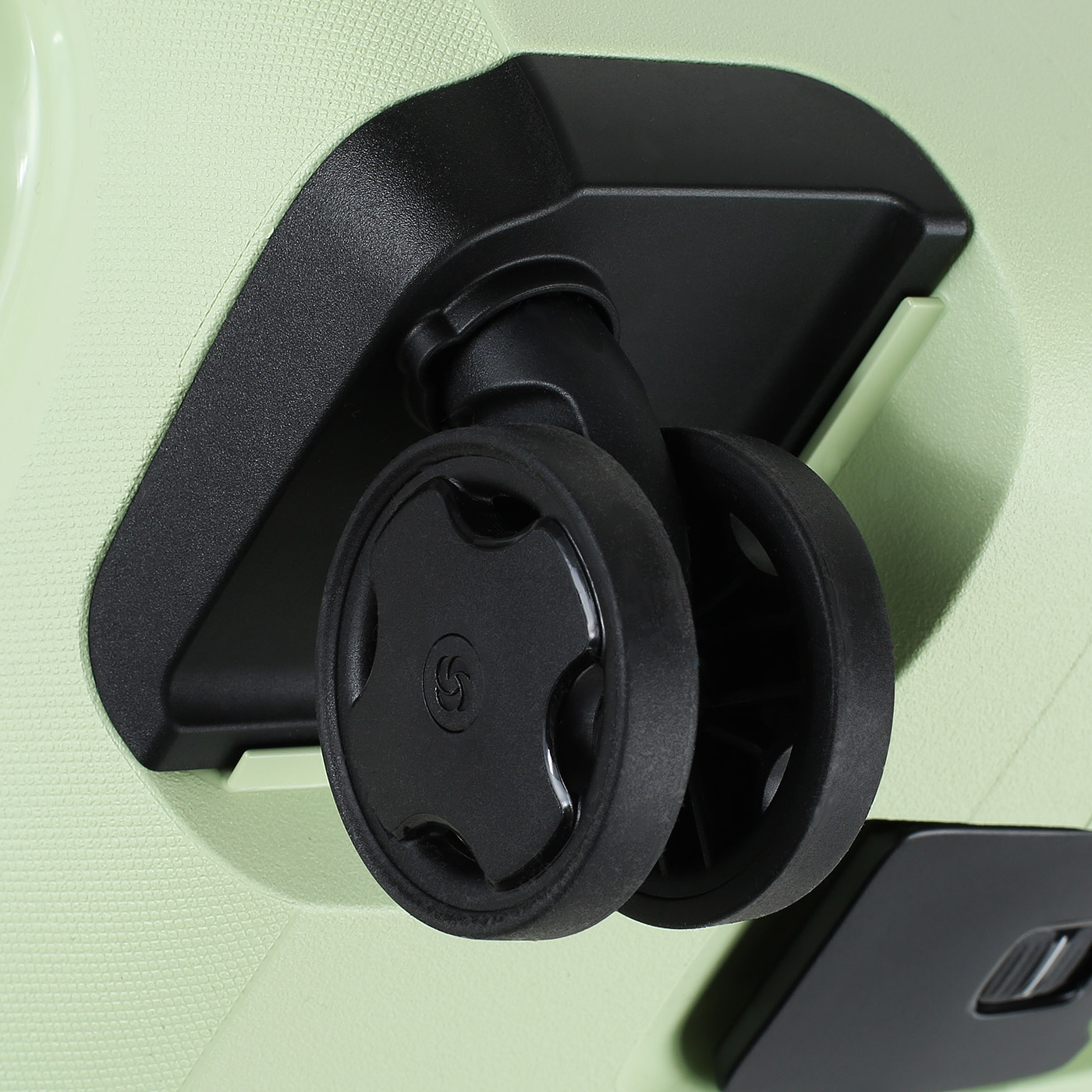 Чемодан большой L из полипропилена Samsonite Essens